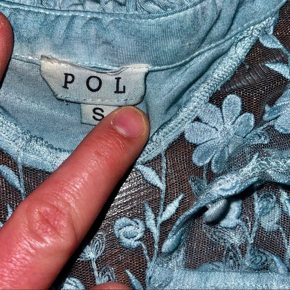 NWOT{POL} sage Lace & embroidered top - Picture 9 of 13